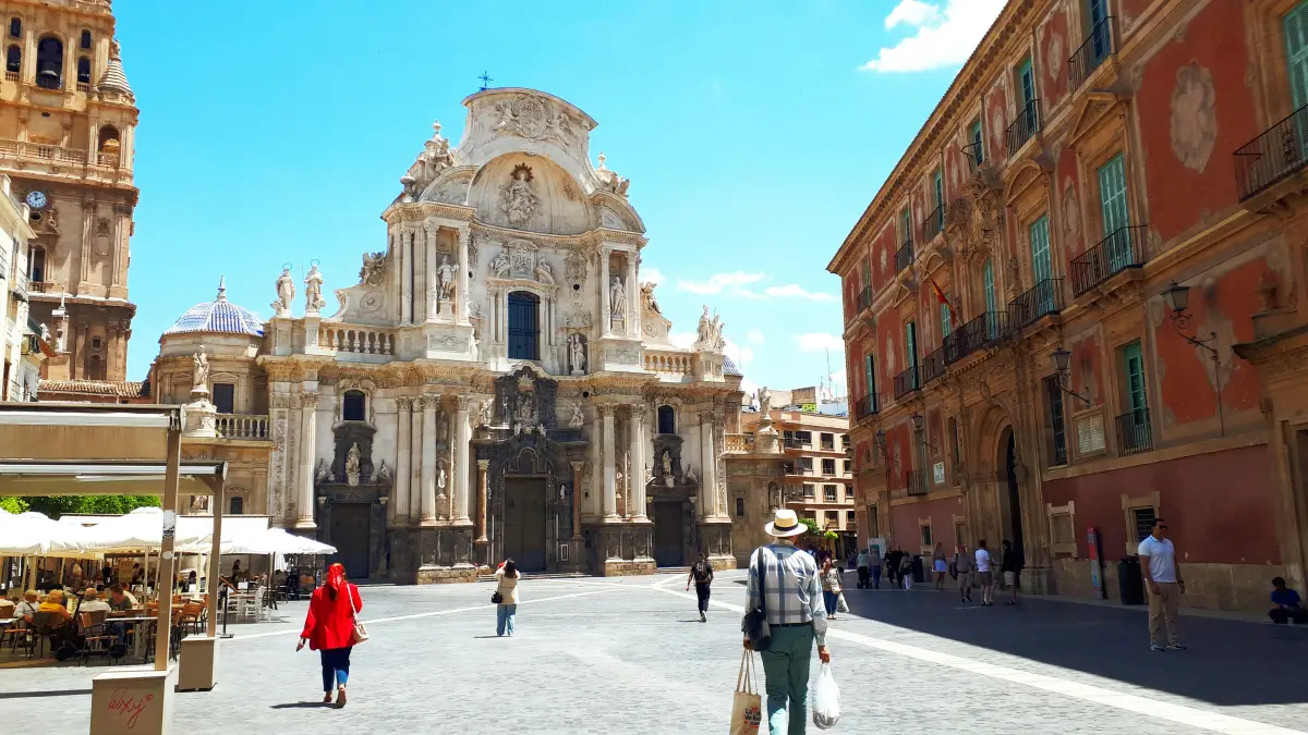 Explora Alhama de Murcia: Una Joya Escondida en España