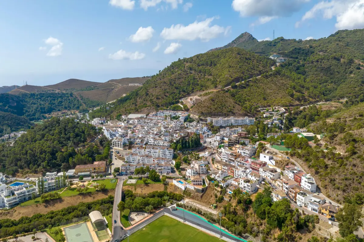 Descubre el Encanto de Benahavís