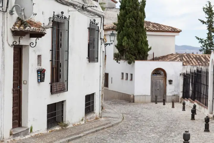 Explora las Maravillas de Granada