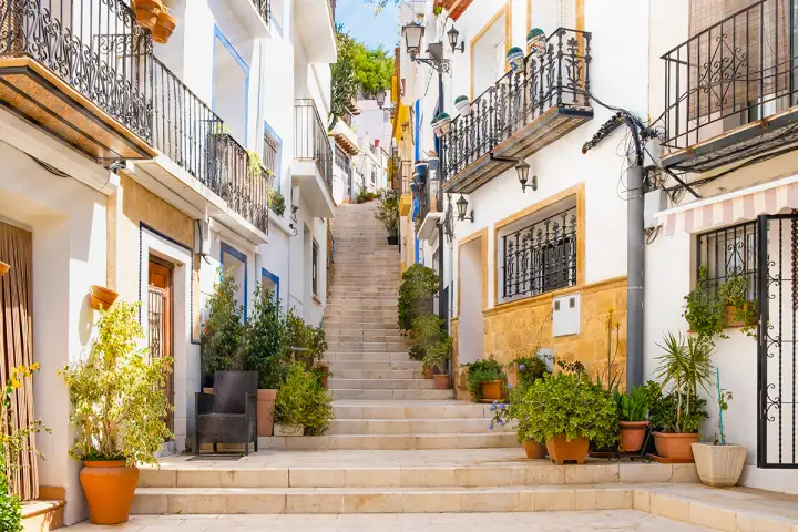 Top Things to Do and See in Santa Cruz, Spain